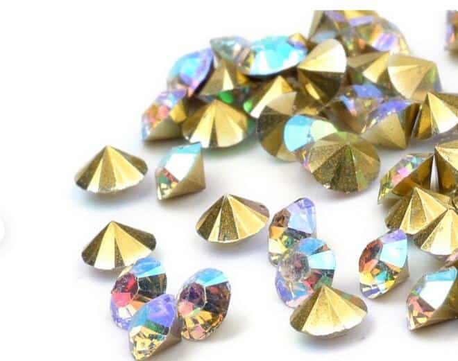 Point Back Rhinestone
